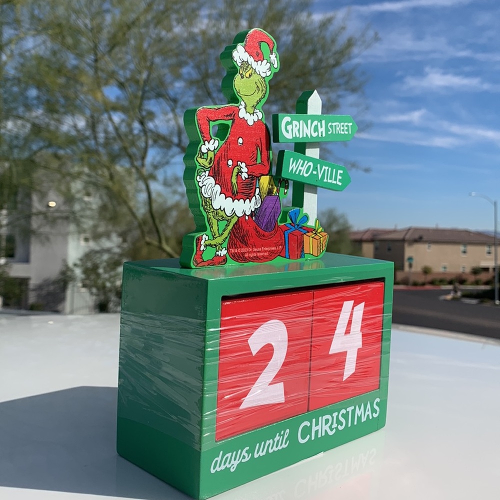 Dr Seuss' The Grinch Who Stole Christmas, Countdown Calendar, holiday decoration - Picture 10 of 16